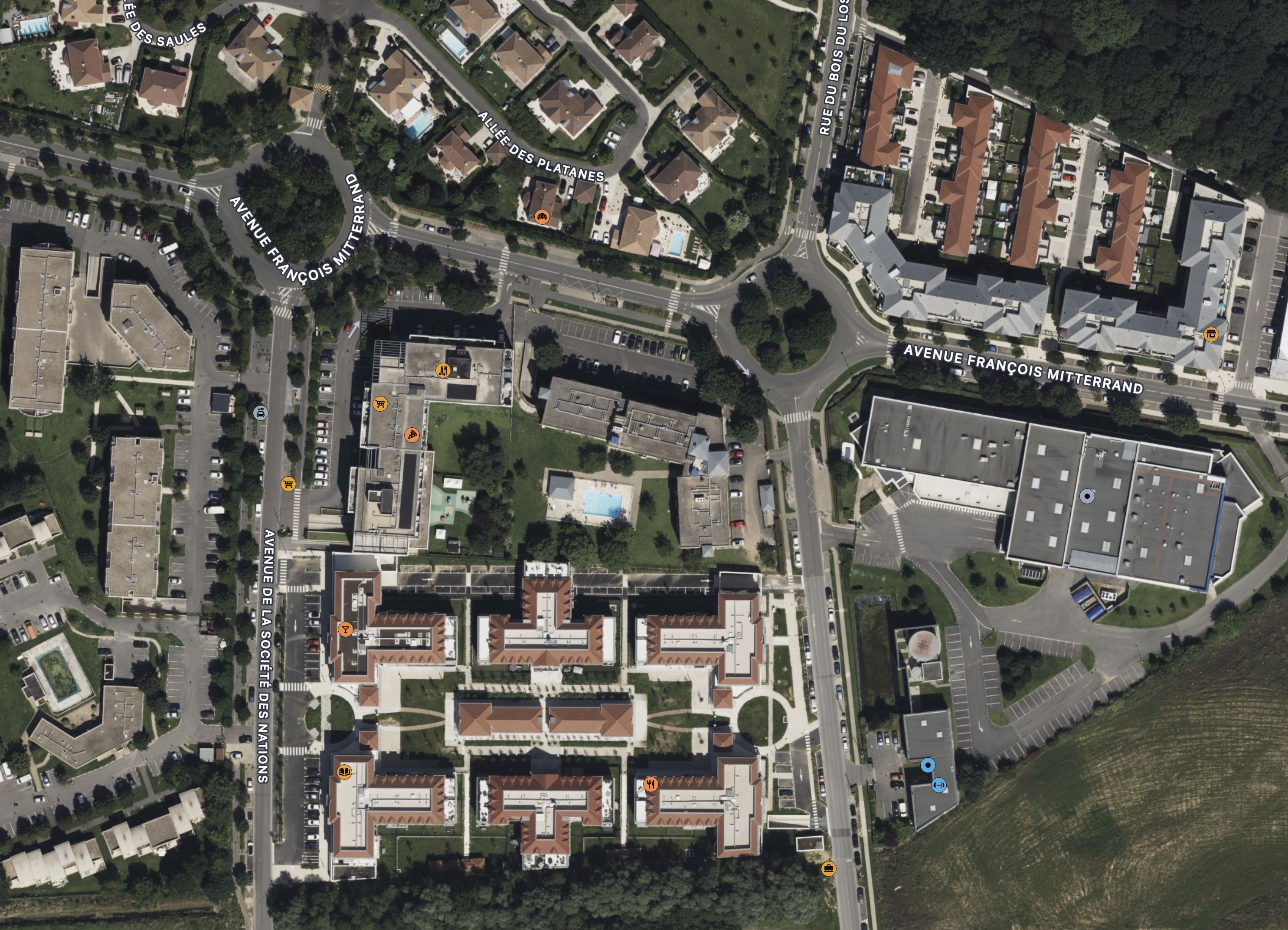 Montevrain, France. Résidence Du Parc Neighboorhood from Apple maps.